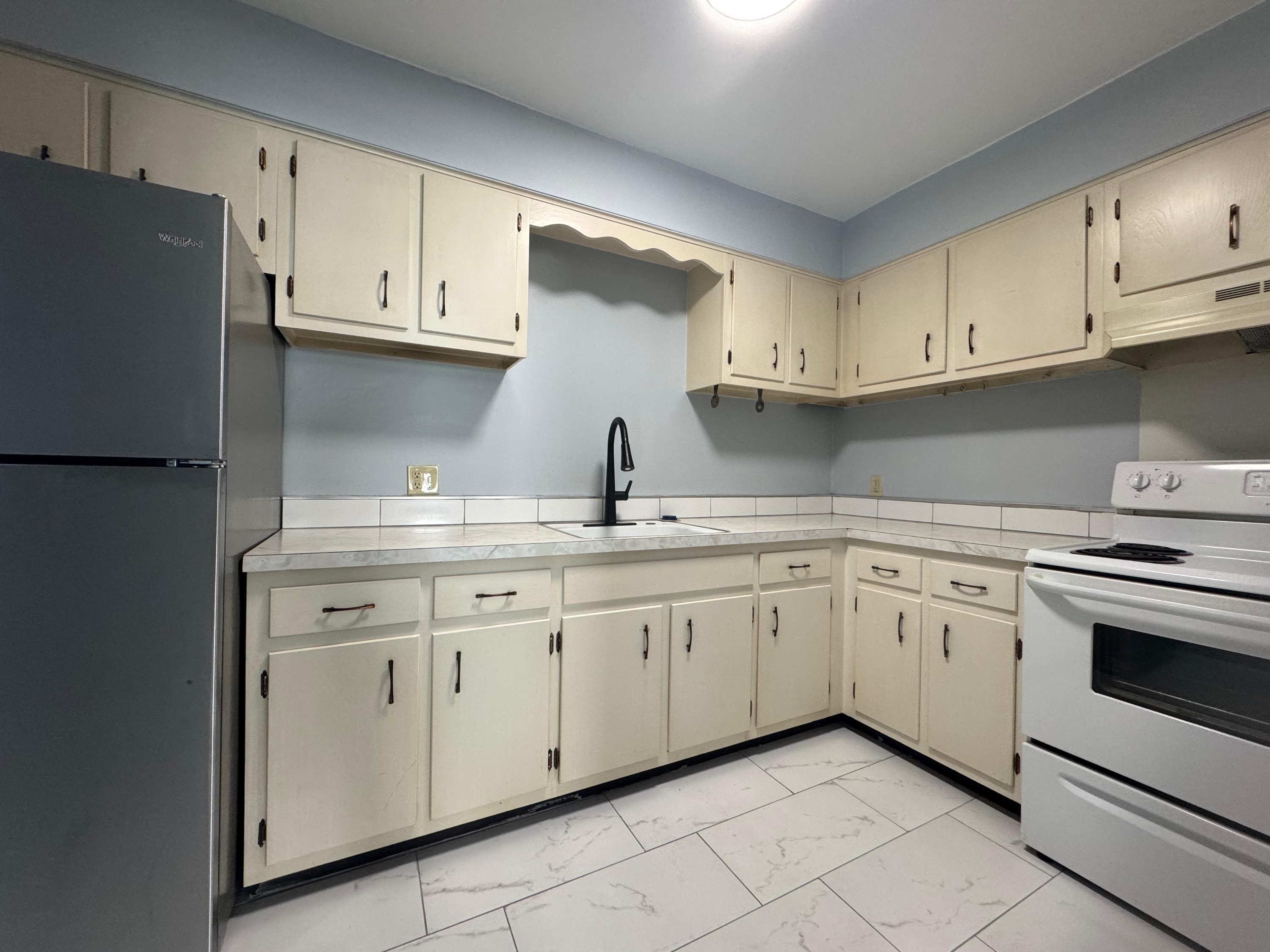 560 Main Street - 2D