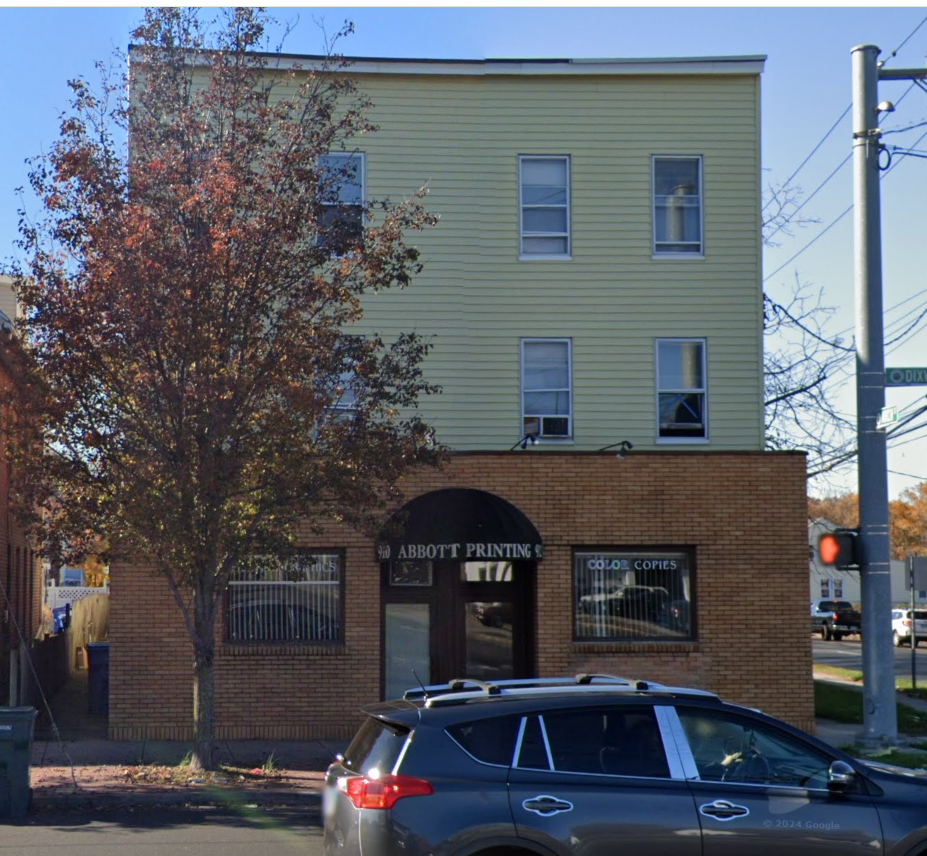 910 Dixwell Avenue - 2R